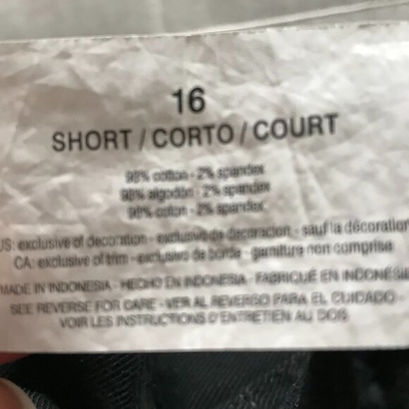 NWT - Gloria Vanderbilt Women's Amanda Supreme Stretch Straight Leg Jean - Picture 10 of 16